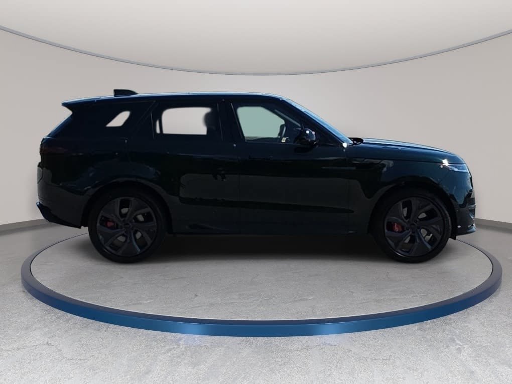 New 2027 Land Rover Range Rover Sport Dynamic SE AWD/4WD image 4