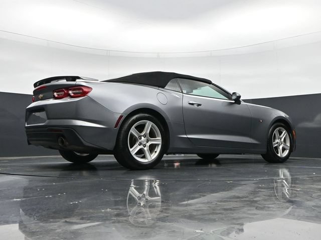 Used 2020 Chevrolet Camaro LT RWD image 36