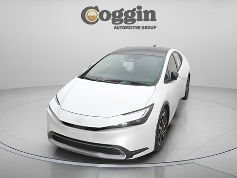 New 2026 Toyota Prius Plug-In Hybrid image 33