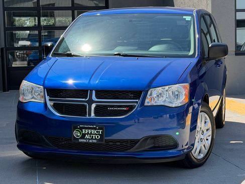 Used 2018 Dodge Grand Caravan SE w/ Power Convenience Group I FWD image 6