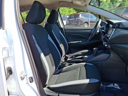 Used 2025 Nissan Versa S w/ Trunk Package FWD image 30