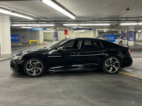 Used 2021 Audi RS 5 2.9T w/ Black Optic Carbon Package image 31