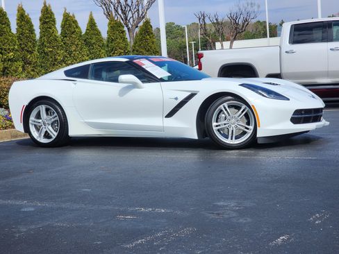 Used 2016 Chevrolet Corvette Stingray Coupe w/ 2LT Preferred Equipment Group image 3