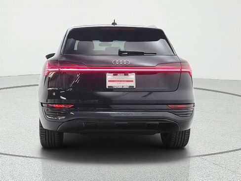 Used 2024 Audi Q8 e-tron Premium Plus AWD/4WD image 6
