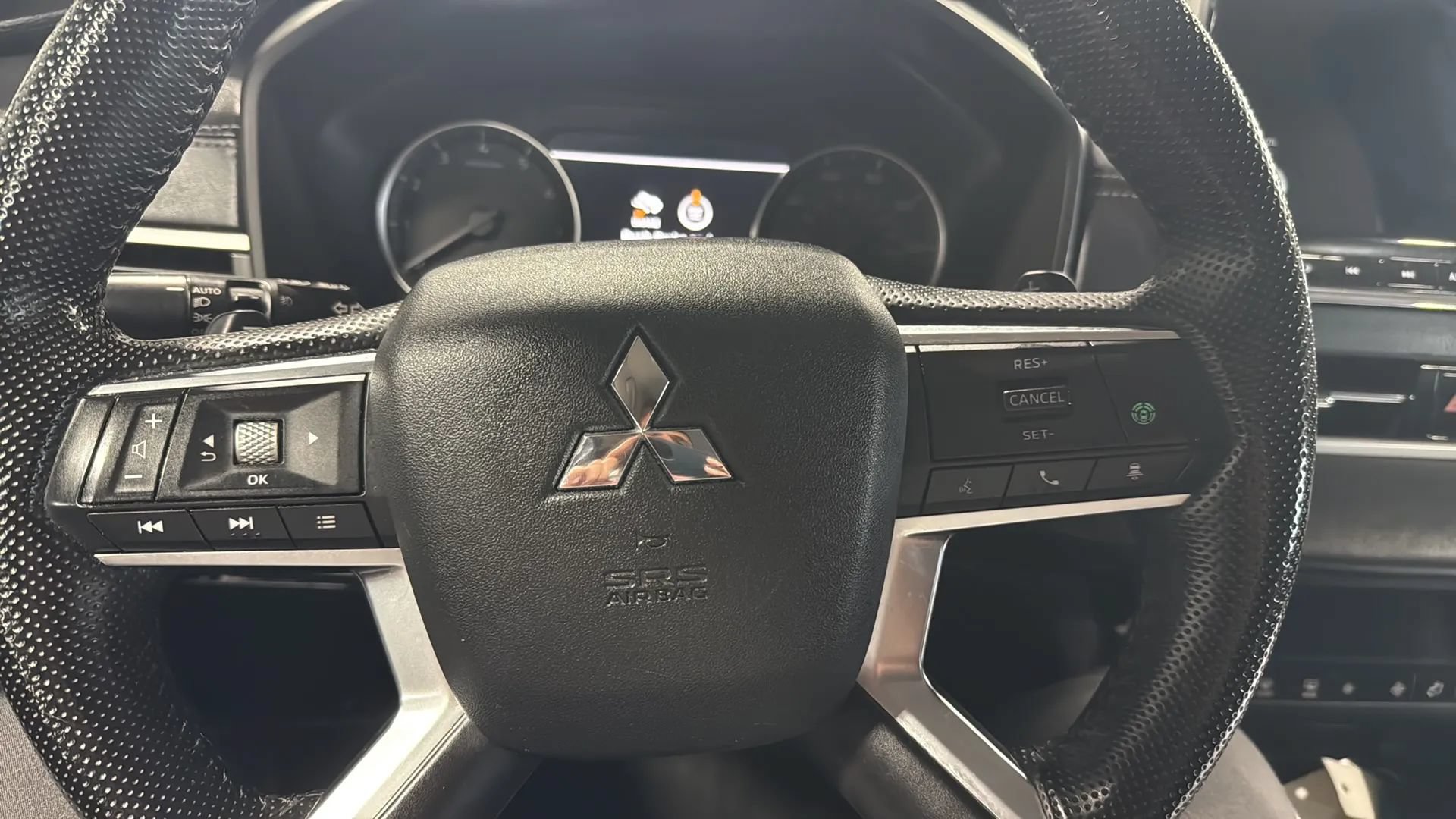 Used 2022 Mitsubishi Outlander SE AWD/4WD image 20