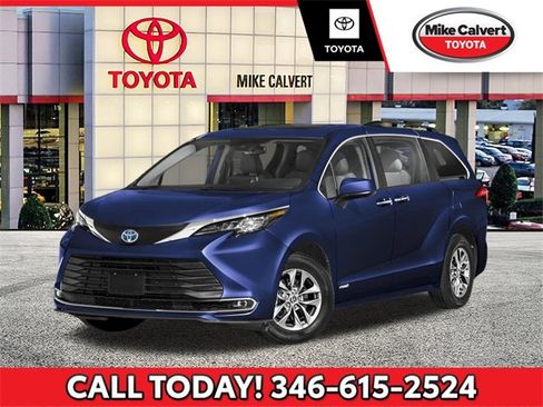 New 2025 Toyota Sienna XLE image 1