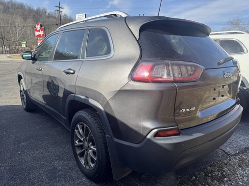 Used 2019 Jeep Cherokee Latitude Plus w/ Cold Weather Group image 7