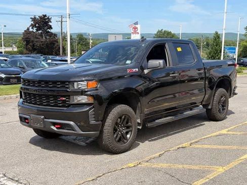 Used 2022 Chevrolet Silverado 1500 Custom Trail Boss w/ Safety Confidence Package AWD/4WD image 1