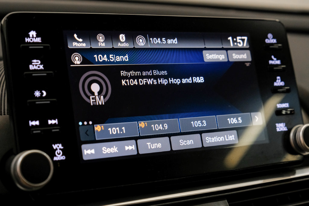 Used 2019 Honda Accord EX-L image 39