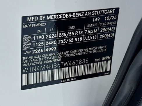 New 2026 Mercedes-Benz GLB 250 4MATIC image 24