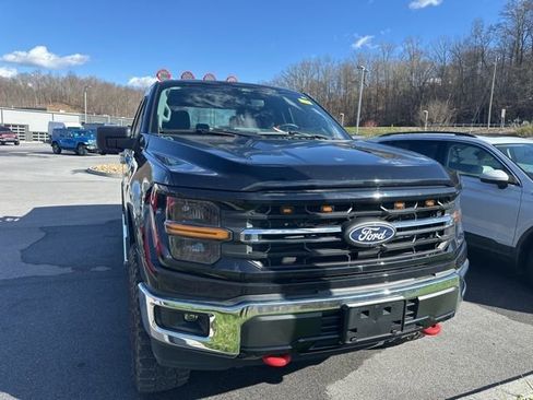 Used 2024 Ford F150 XLT w/ FX4 Off-Road Package image 4