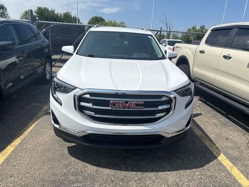 Used 2019 GMC Terrain SLT w/ Preferred Package AWD/4WD image 4