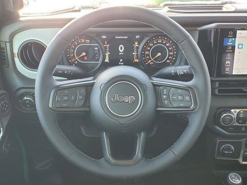 New 2026 Jeep Gladiator Sport image 18