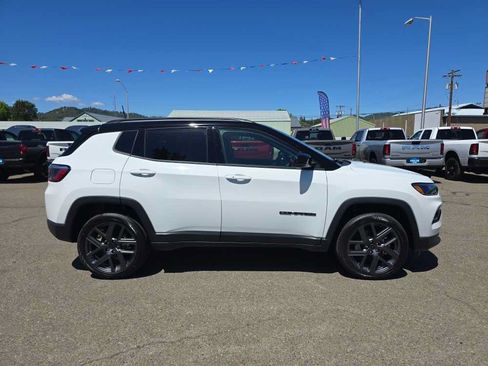 New 2026 Jeep Compass Limited w/ Sun, Sound & Navigation Group AWD/4WD image 6