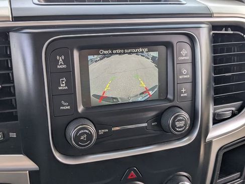 Used 2017 RAM 1500 Classic SLT RWD image 18
