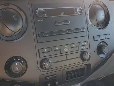 Used 2013 Ford F250 XL image 16