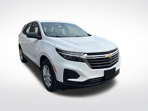 Used 2023 Chevrolet Equinox LS FWD image 8