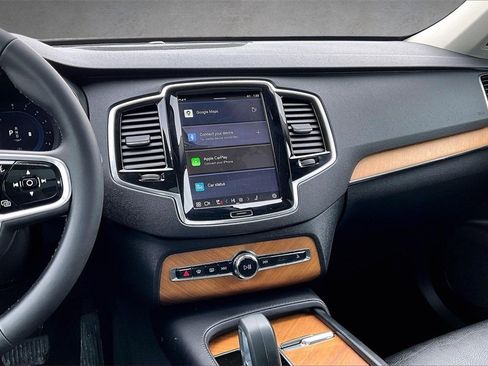 Used 2023 Volvo XC90 B6 Plus w/ Protection Package Premier image 9