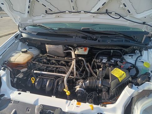 Used 2010 Ford Transit Connect XLT FWD image 24