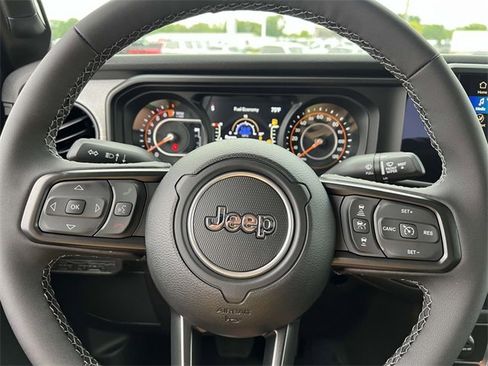 New 2025 Jeep Gladiator Sport image 16