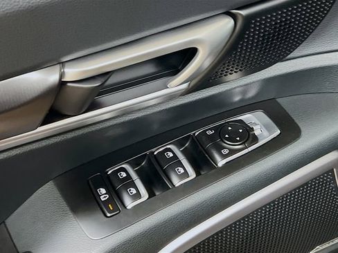 New 2025 Kia Telluride S image 18