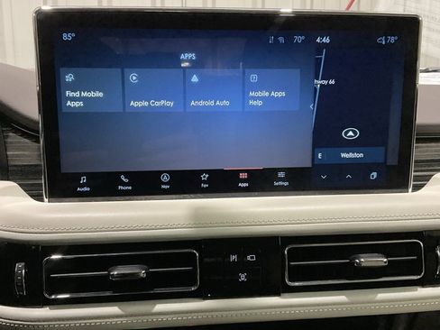 Used 2021 Lincoln Nautilus Black Label w/ Class II Trailer Tow Package image 16