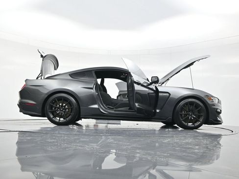 Used 2017 Ford Mustang Shelby GT350 w/ Electronics Package image 55