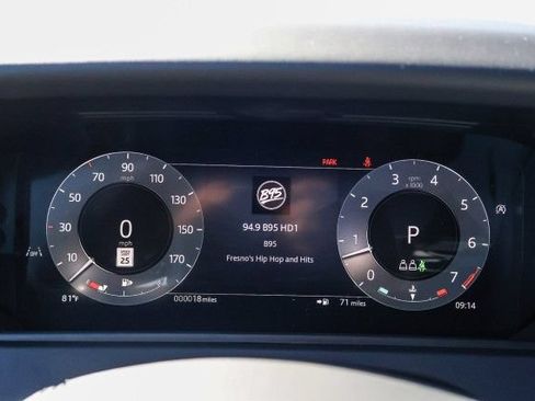 Certified 2026 Land Rover Range Rover Velar Dynamic SE AWD/4WD image 16