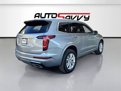 Used 2023 Cadillac XT6 Luxury image 7