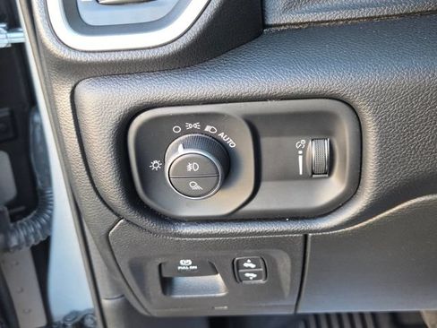 Used 2022 RAM 1500 Big Horn RWD image 26