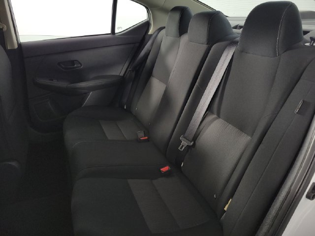 Used 2024 Nissan Sentra SV FWD image 17