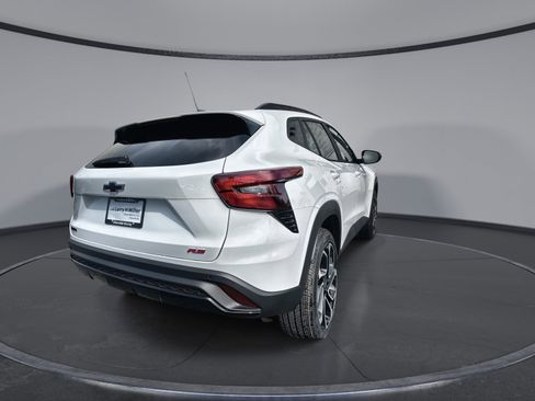 New 2026 Chevrolet Trax RS FWD image 14