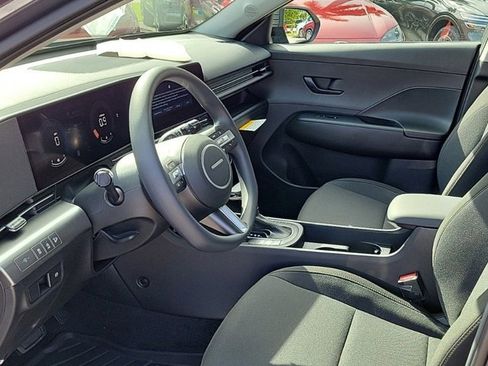 Certified 2025 Hyundai Kona SE image 19
