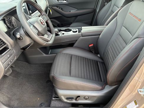 New 2026 Nissan Rogue Rock Creek image 19