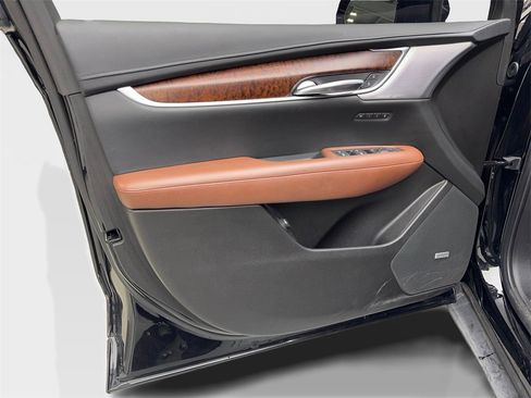 Used 2021 Cadillac XT5 Premium Luxury image 31