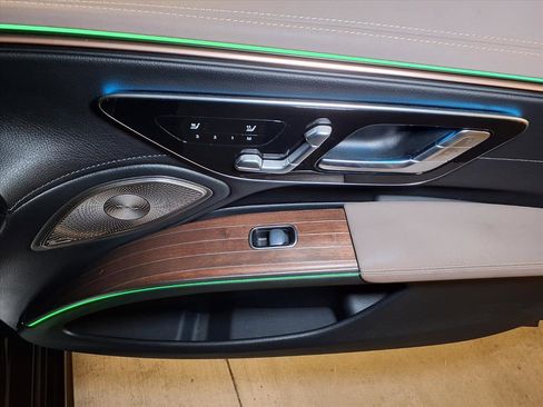 Used 2022 Mercedes-Benz EQS AMG 4MATIC image 23