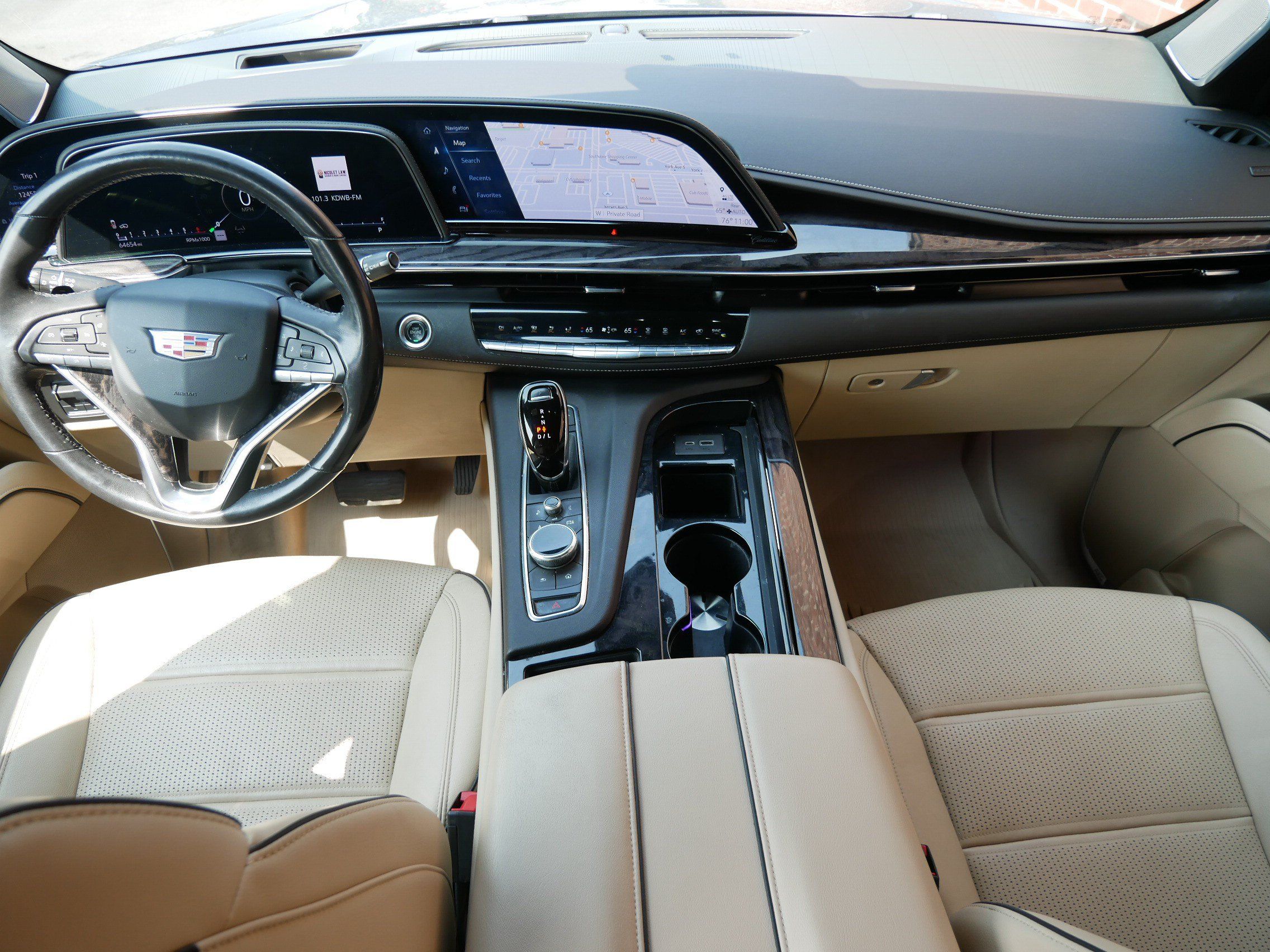Used 2021 Cadillac Escalade Premium Luxury w/ Driver Assist Tech Package AWD/4WD image 14