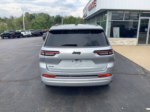 New 2026 Jeep Grand Cherokee L Limited AWD/4WD image 4