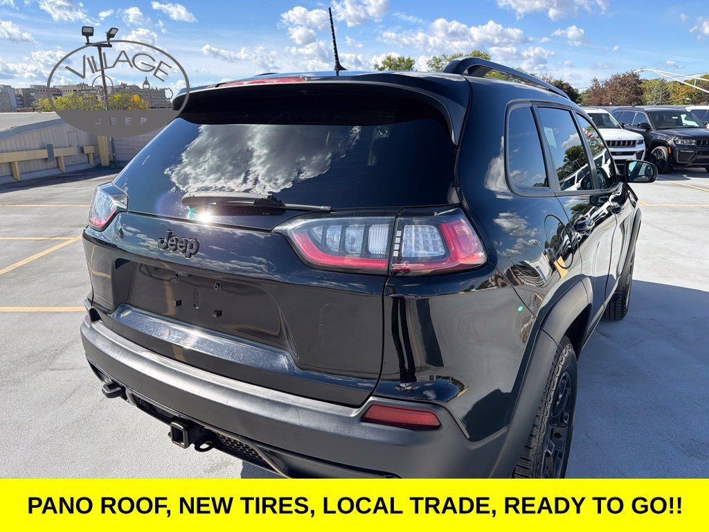 Used 2022 Jeep Cherokee Latitude w/ Sun & Sound Group AWD/4WD image 24