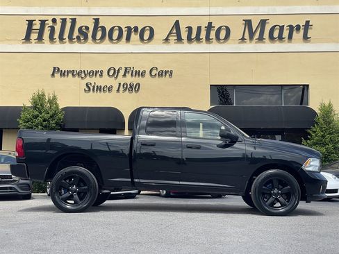 Used 2015 RAM 1500 Express RWD image 4