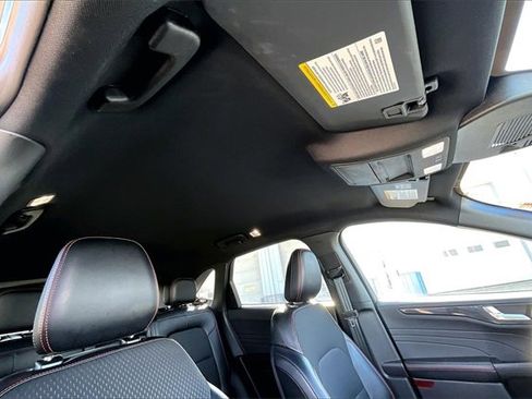 Used 2025 Ford Escape ST-Line image 22