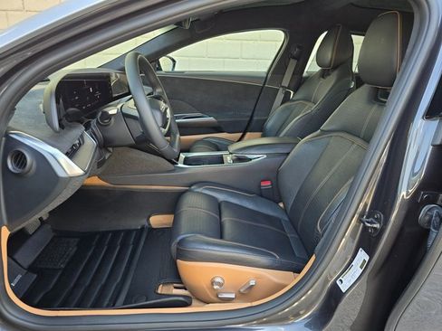 Used 2022 Lucid Air Grand Touring image 29