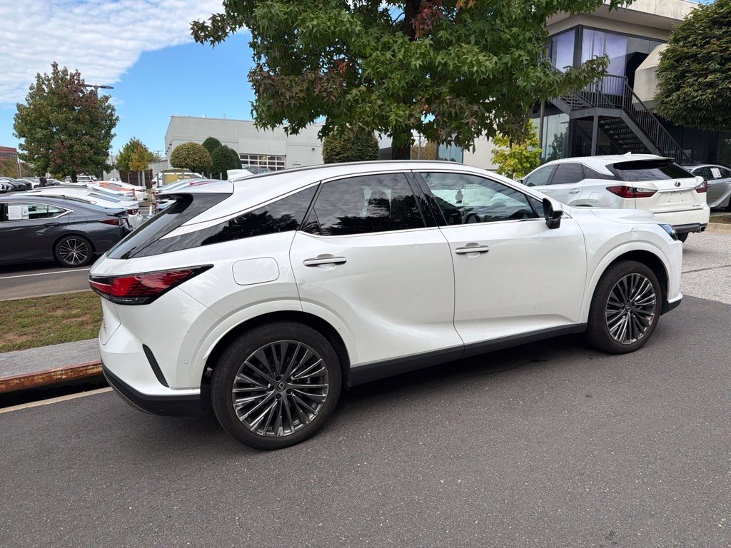 Certified 2025 Lexus RX 450h AWD w/ Convenience Package image 13