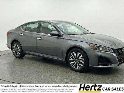 Used 2025 Nissan Altima 2.5 SV