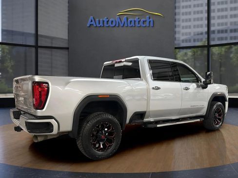 Used 2022 GMC Sierra 3500 Denali image 12