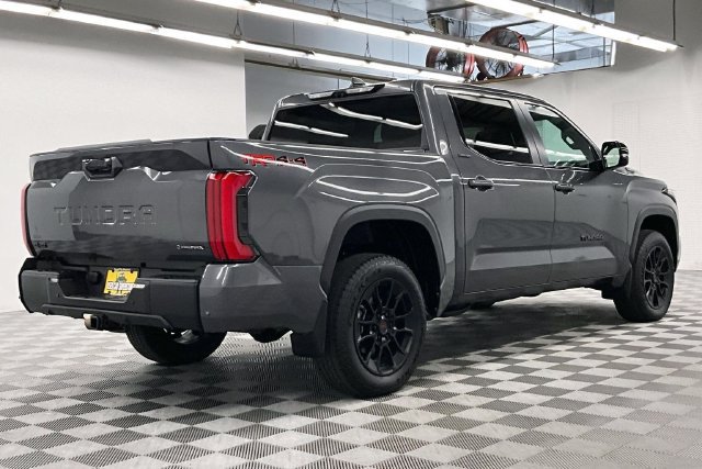Used 2026 Toyota Tundra Limited AWD/4WD image 14