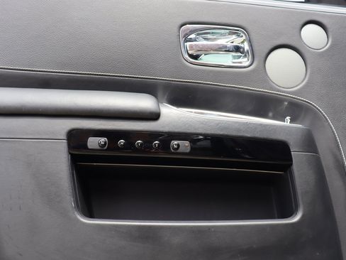 Used 2012 Rolls-Royce Ghost RWD image 36