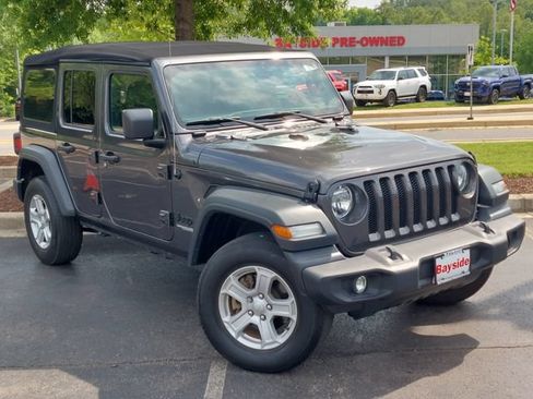 Used 2022 Jeep Wrangler Unlimited Sport AWD/4WD image 2