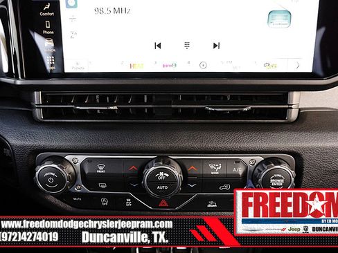 New 2026 Jeep Gladiator Sport AWD/4WD image 22