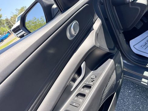 Used 2024 Hyundai Elantra SEL w/ Convenience Package image 11